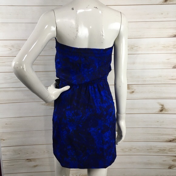 UO Staring at Stars Strapless Cinched Dress - Picture 4 of 6